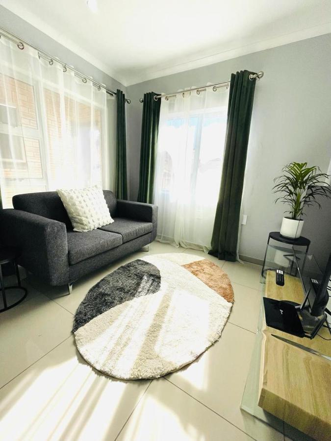 Trendy, Comfortable 1 Bedroom Apartments In Umtata Exterior foto