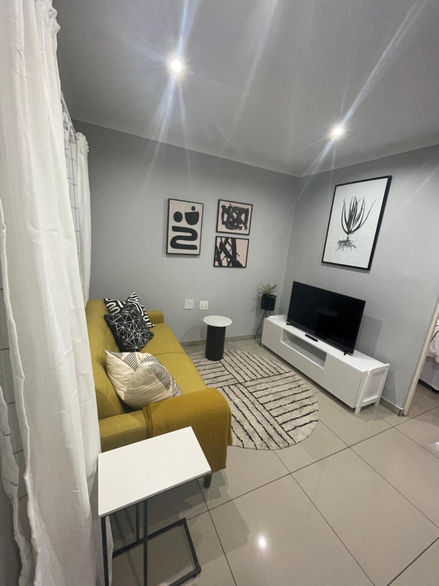 Trendy, Comfortable 1 Bedroom Apartments In Umtata Exterior foto