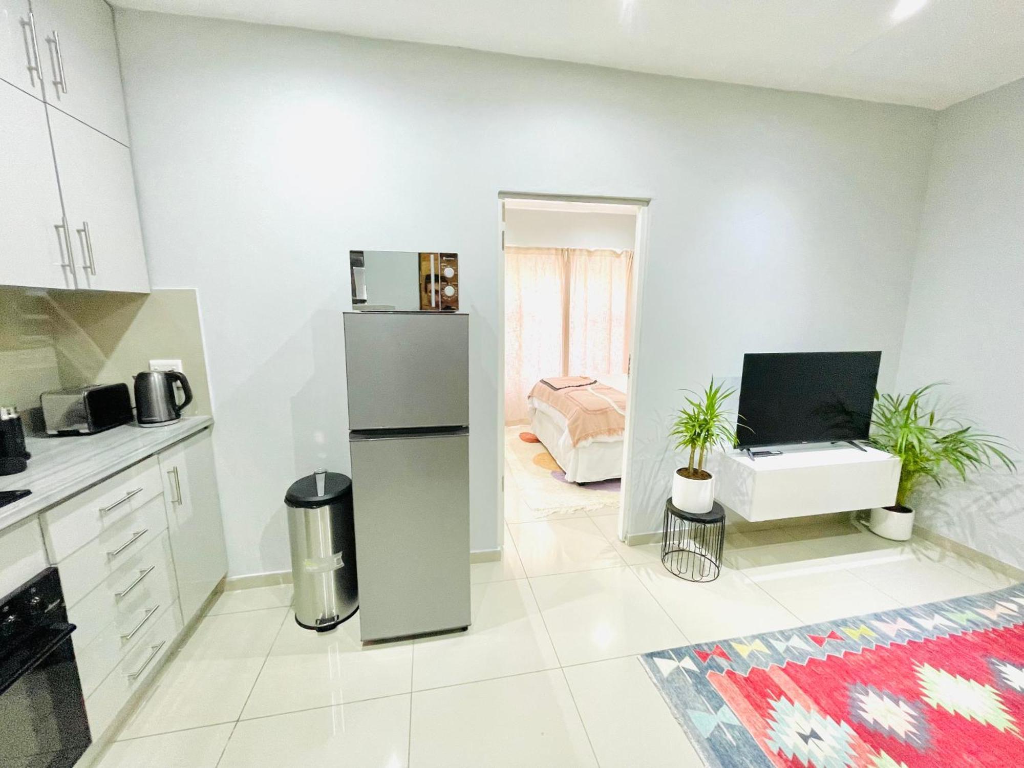 Trendy, Comfortable 1 Bedroom Apartments In Umtata Exterior foto